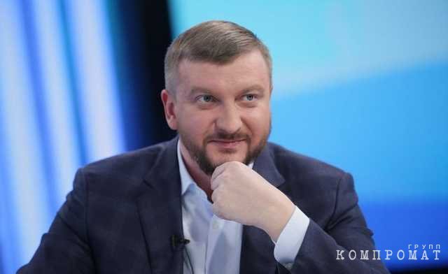 Погулявший на вилле в Турции Петренко «приправил» скандал новым враньем